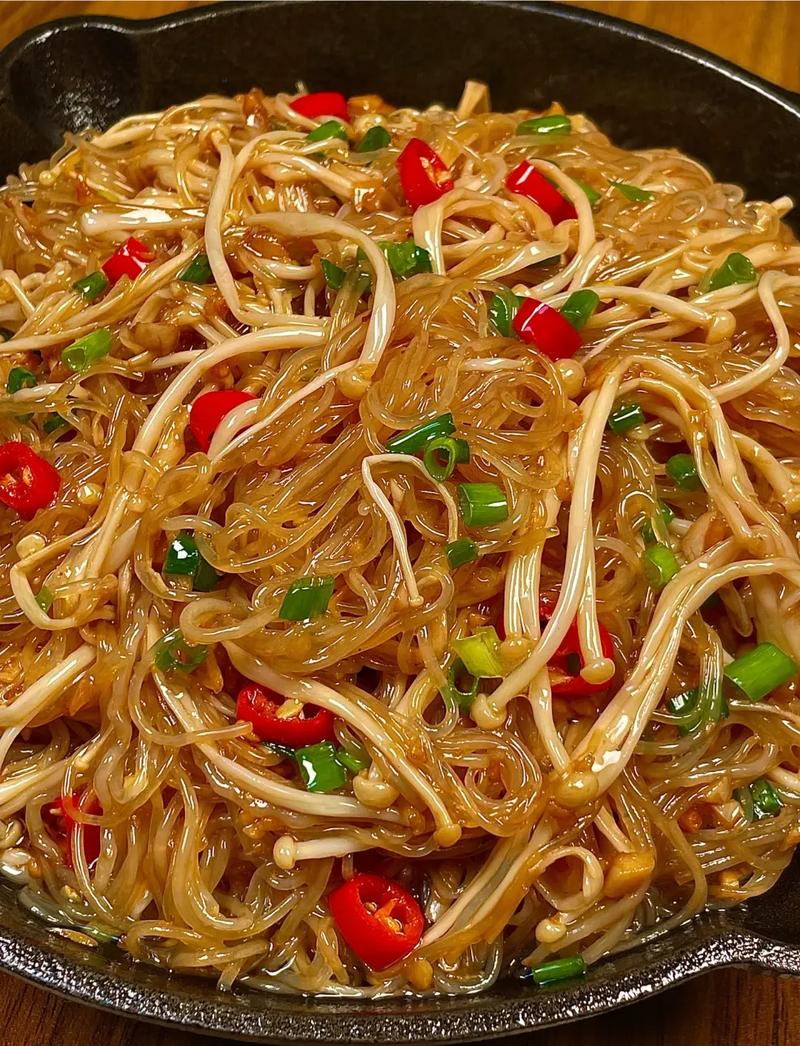 蒜蓉粉丝金针菇怎么做才好吃?-图1 蒜蓉粉丝金针菇怎么做才好吃?-图1