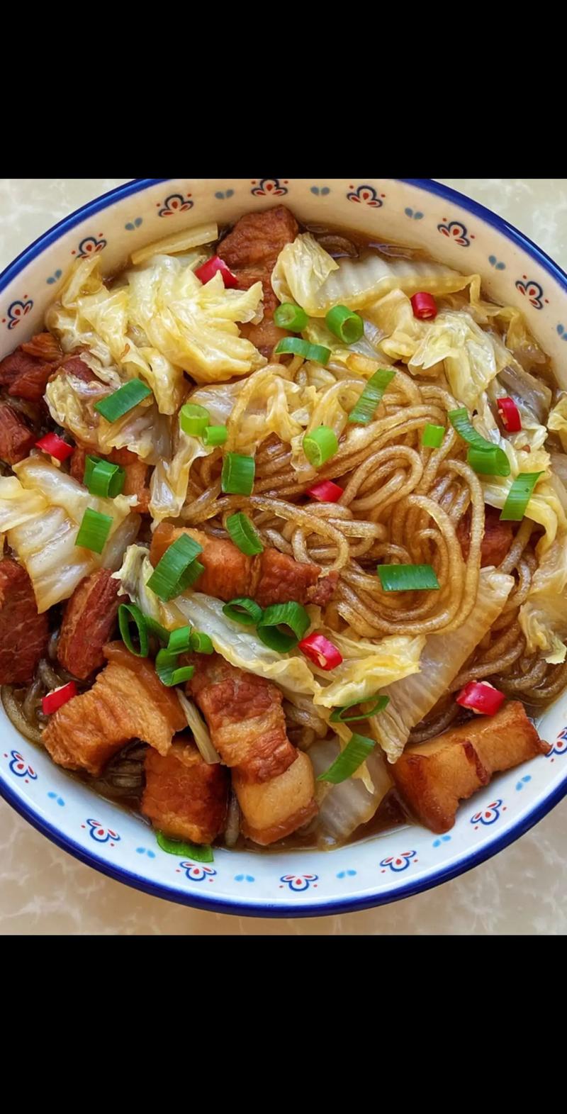 白菜猪肉炖粉条怎么做好吃又入味？-图3