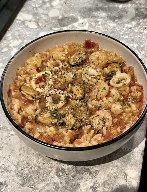 希腊海鲜烩饭怎么做？视频步骤详解！-图3