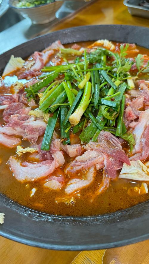 羊汤家常做法大全家常菜,怎么炖出奶白好喝?-图3 羊汤家常做法大全家常菜,怎么炖出奶白好喝?-图3