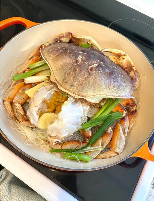 螃蟹的做法 葱油 海鲜-图1 螃蟹的做法 葱油 海鲜-图1