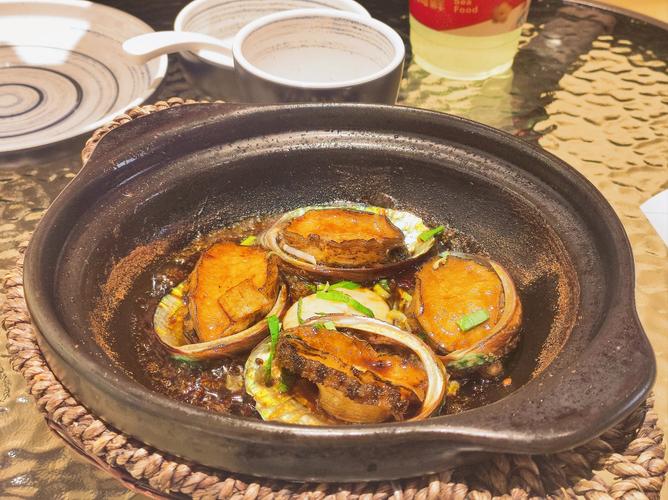 海鲜焗砂锅，海鲜是生的吗？-图2