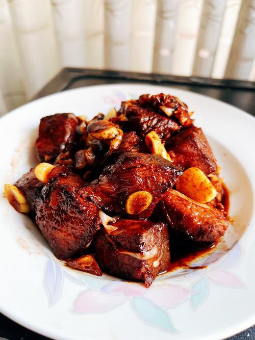 宫爆牛肉丁家常做法有哪些关键步骤？-图1