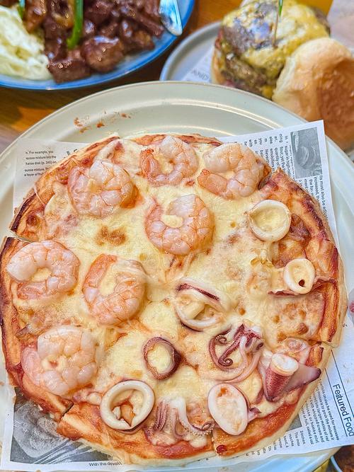 海鲜披萨里具体含哪些海鲜?-图1 海鲜披萨里具体含哪些海鲜?-图1