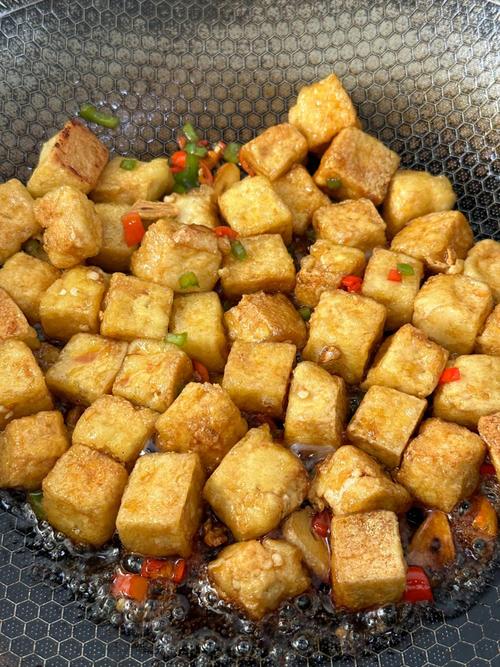 豆腐块家常做法有哪些?-图1 豆腐块家常做法有哪些?-图1