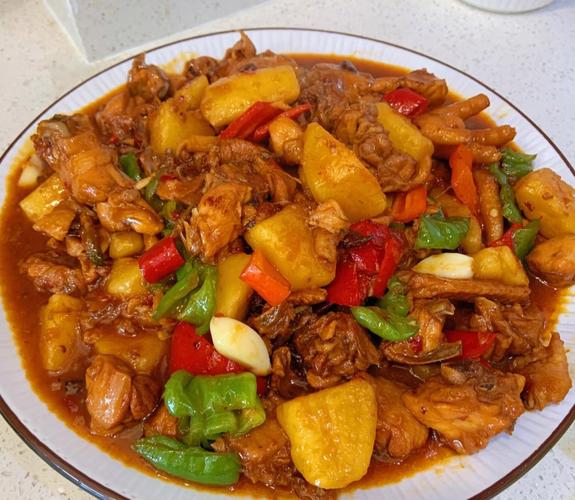 家常大盘鸡做法全家,关键步骤是什么?-图1 家常大盘鸡做法全家,关键步骤是什么?-图1