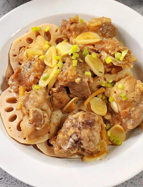 家常焖藕怎么做才好吃?-图1 家常焖藕怎么做才好吃?-图1