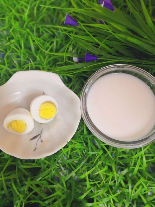 宝宝辅食能加鸡蛋牛奶吗？-图2