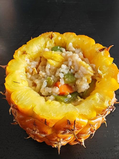 海鲜菠萝饭的做法窍门-图3