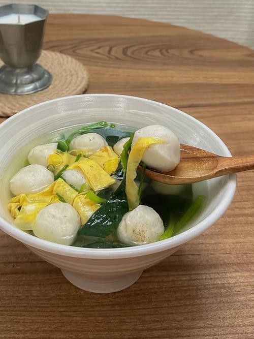 菠菜海鲜丸子汤怎么做?-图1 菠菜海鲜丸子汤怎么做?-图1