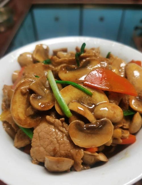 口蘑香菇海鲜菇怎么做才好吃？-图2