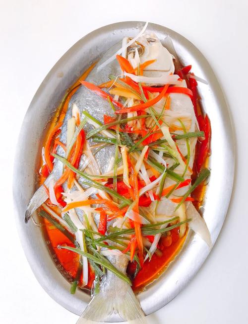 家常蒸鲳鱼图片有哪些？-图2