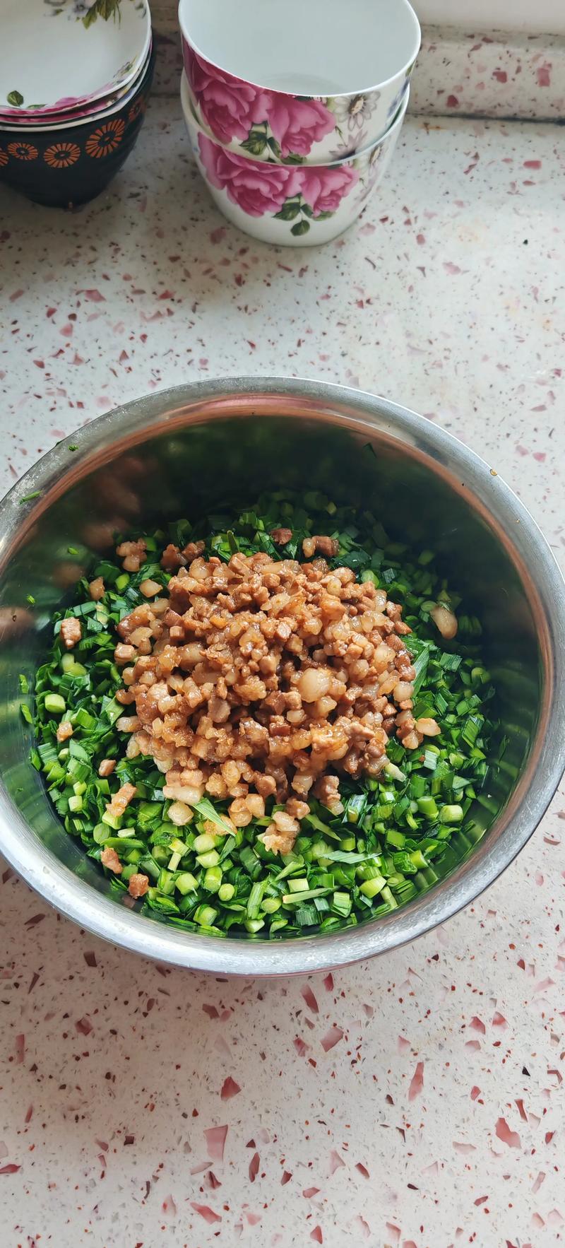 韭菜合子怎么做才酥脆不破皮？-图1