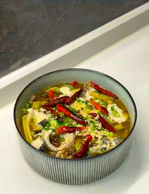 泡菜家常鱼怎么做？家常做法有哪些？-图2