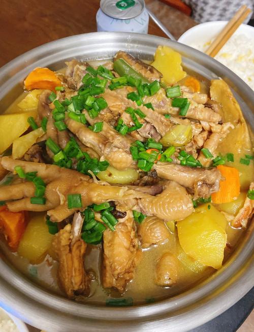 鸡脚煲怎么做？家常做法大全在这里！-图1