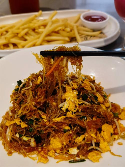 海鲜炒米粉怎么做才好吃?-图3 海鲜炒米粉怎么做才好吃?-图3