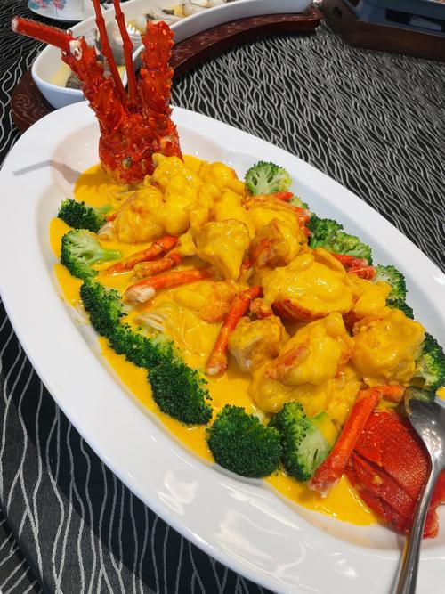 澳洲龙虾海鲜大餐图，诱人还是摆拍？-图1