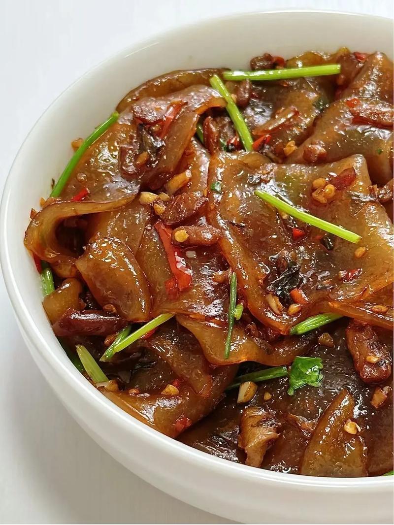 家常炒粉皮怎么做?家常做法有哪些?-图1 家常炒粉皮怎么做?家常做法有哪些?-图1