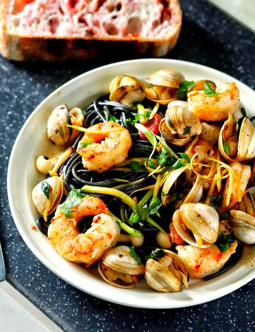 海鲜意面配菜搭配有哪些?-图1 海鲜意面配菜搭配有哪些?-图1