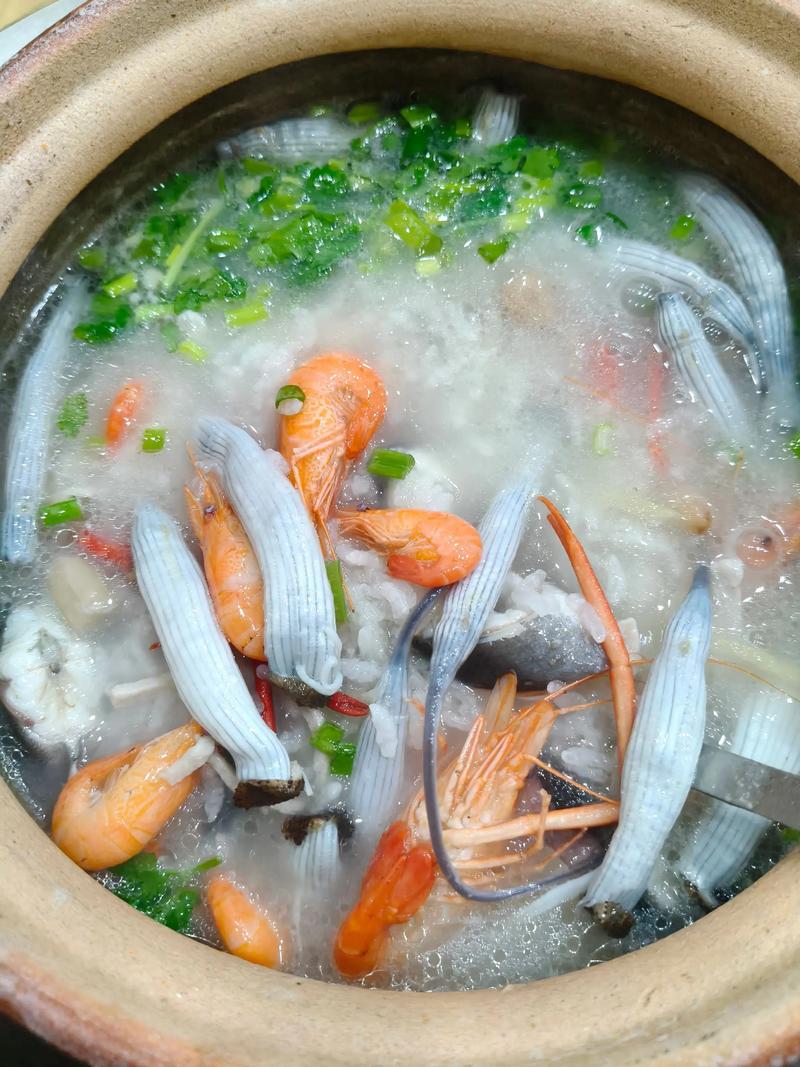 海鲜粥家庭做法有哪些?-图1 海鲜粥家庭做法有哪些?-图1