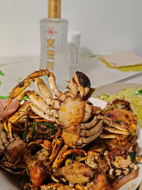 家常河蟹怎么做？家常做法有哪些？-图1