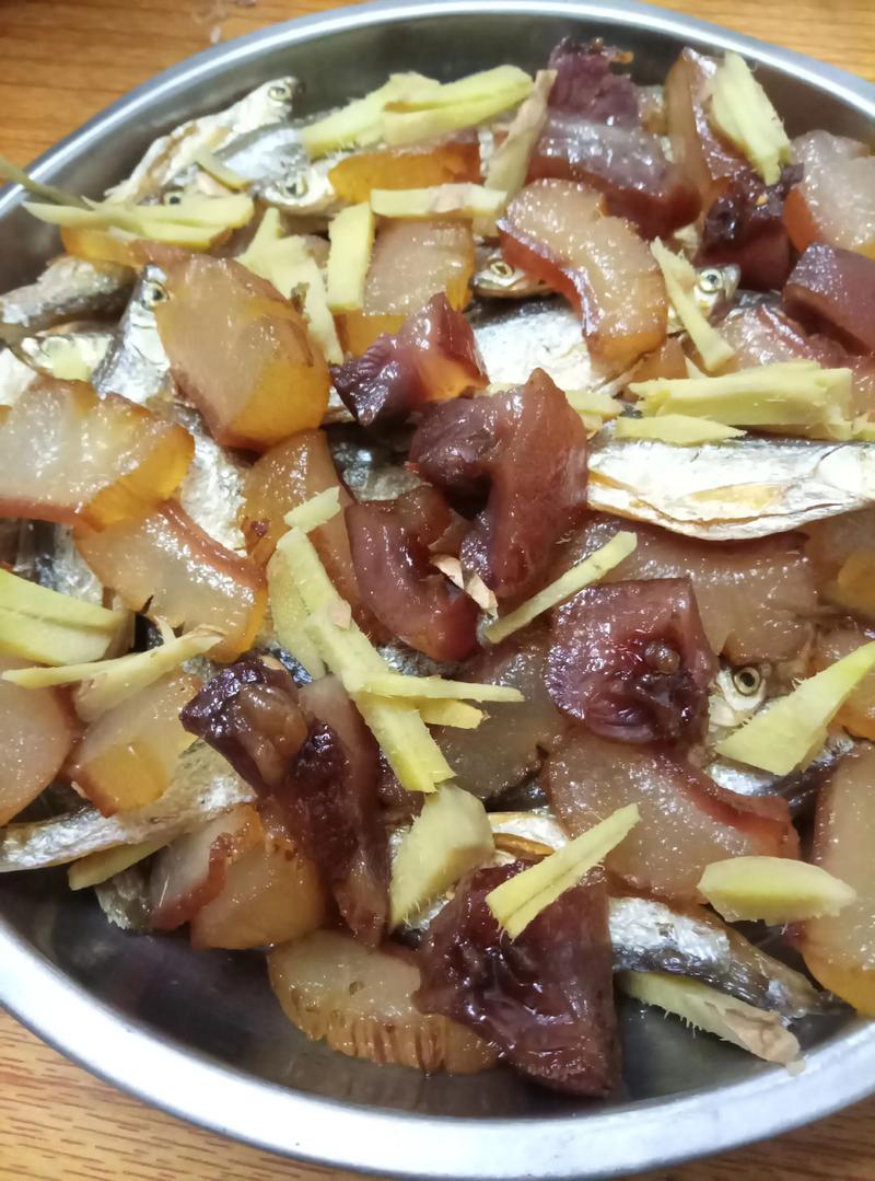 焖鱼干怎么做才够味？家常做法有哪些？-图1