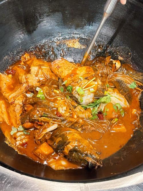 家常炖鱼做法有哪些？-图1