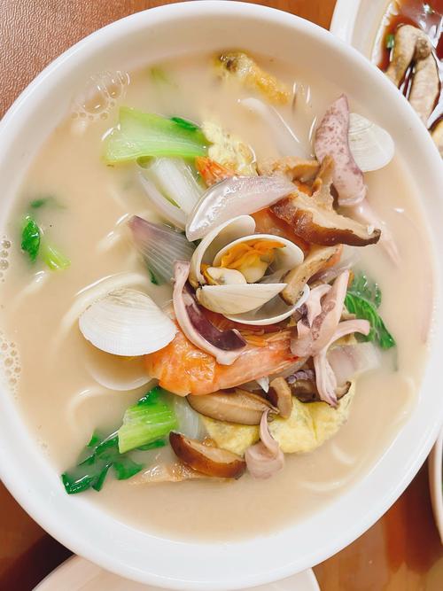 海鲜排骨面怎么做才好吃?-图1 海鲜排骨面怎么做才好吃?-图1