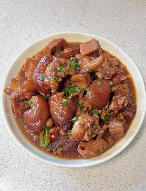 家常蒸肘子做法有哪些？-图1