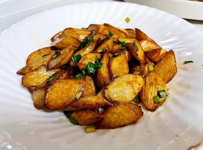 家常炒茭白怎么做才好吃?-图2 家常炒茭白怎么做才好吃?-图2