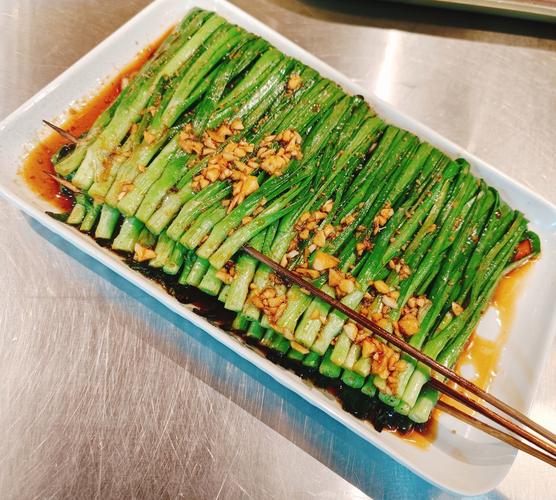 家常烤韭菜做法有哪些?-图1 家常烤韭菜做法有哪些?-图1