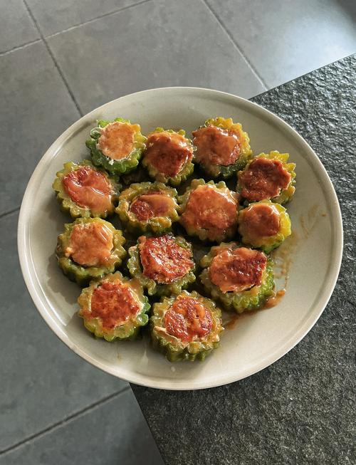 苦瓜怎么焖才不苦?家常做法有哪些?-图2 苦瓜怎么焖才不苦?家常做法有哪些?-图2