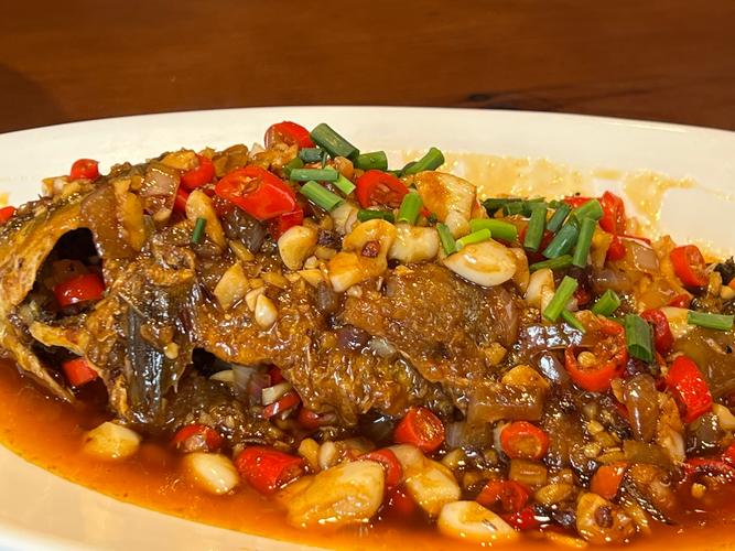 酱鲫鱼家常做法有哪些？-图2