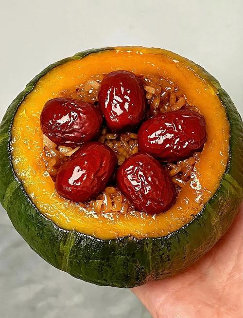 发式南瓜海鲜饭怎么做?-图3 发式南瓜海鲜饭怎么做?-图3