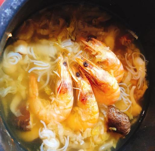 东北酸菜海鲜锅里到底藏着啥鲜？-图3