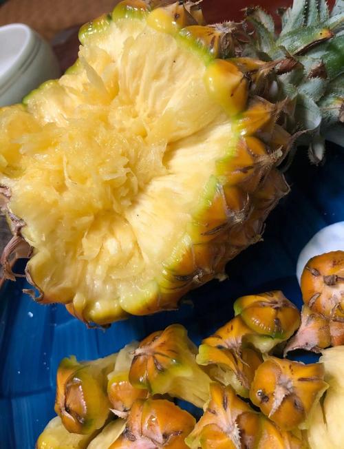 海鲜配菠萝会中毒吗?-图2 海鲜配菠萝会中毒吗?-图2