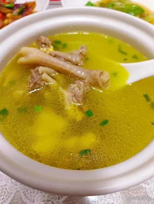 家常炖鸡怎么做才入味？-图3