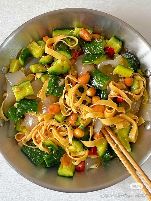 黄瓜干豆腐凉菜怎么做？-图1