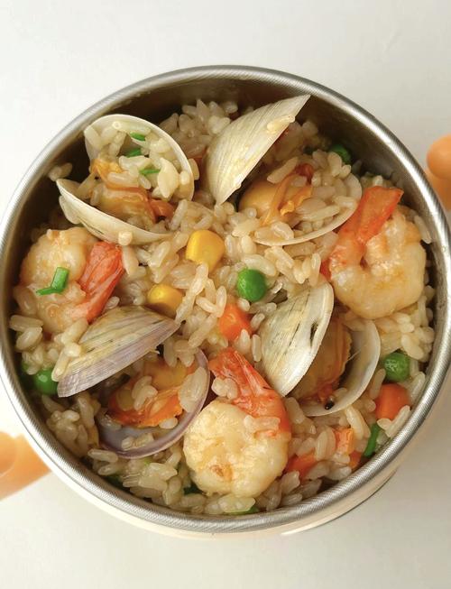 海鲜焖饭用什么做配菜-图1 海鲜焖饭用什么做配菜-图1