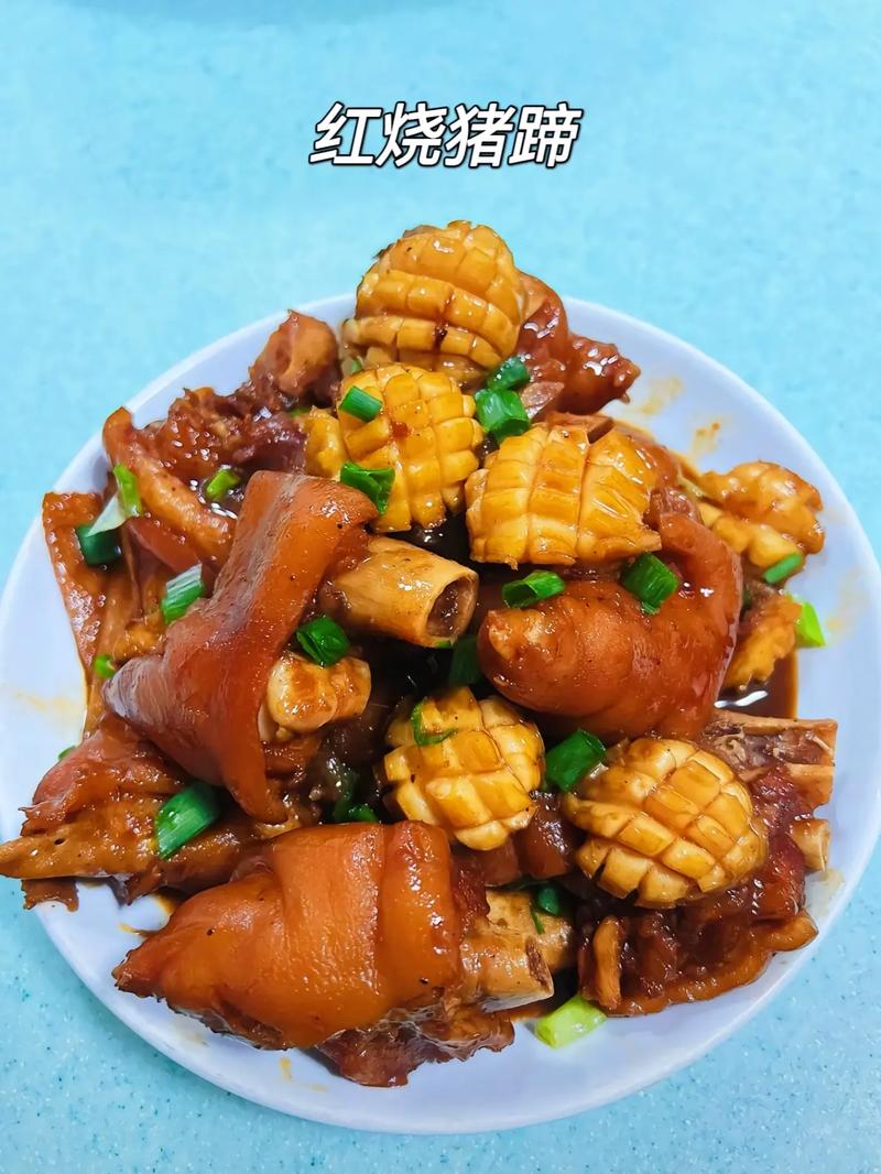 家常猪脚怎么做才软糯入味？-图2