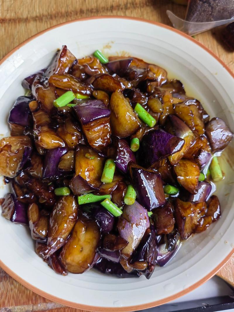 红烧茄子家常做法怎么做？-图2