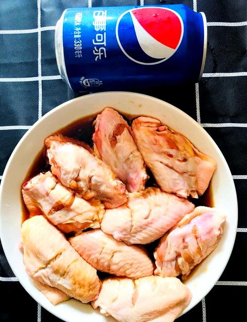 可乐鸡翅的做法家常视频-图2