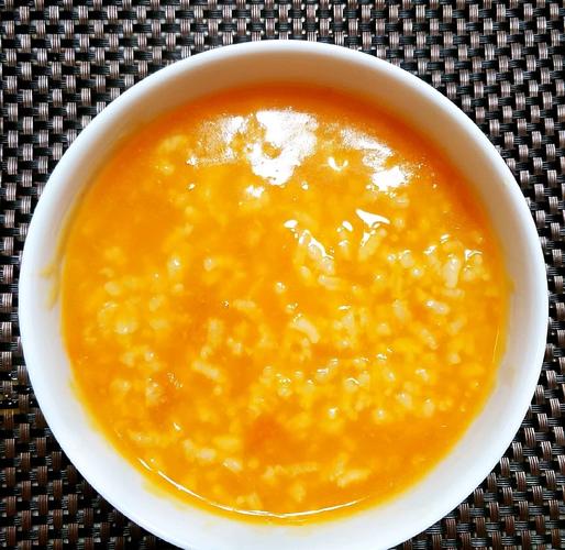 宝宝呕吐 小米南瓜粥-图1