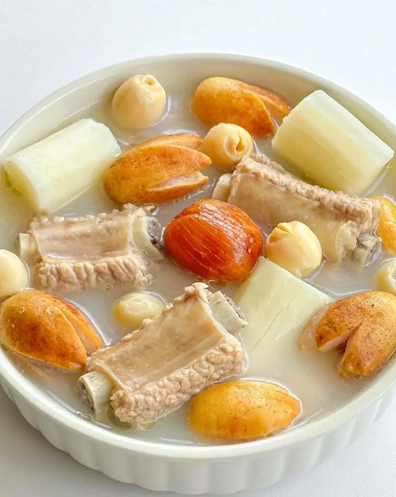 山药烧排骨汤的家常做法-图2 山药烧排骨汤的家常做法-图2