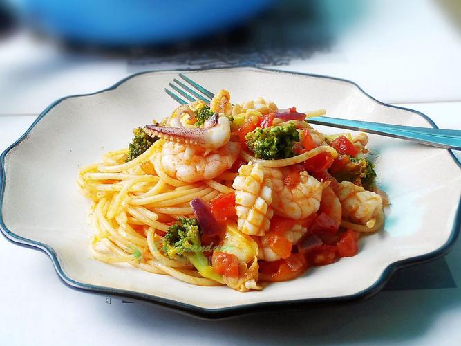 广州白汁海鲜意面怎么做？-图3