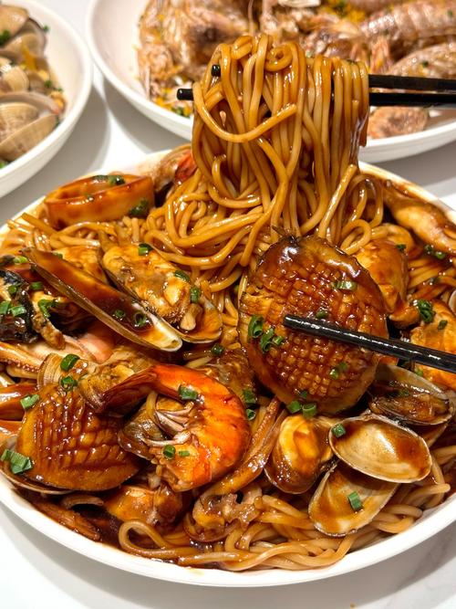 海鲜拼盘酸菜面哪家店最正宗？-图3