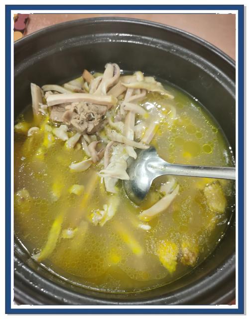 鸡炖墨鱼的做法大全家常-图2 鸡炖墨鱼的做法大全家常-图2