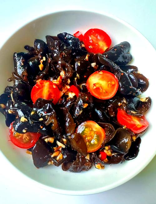 家常凉菜木耳怎么做？简单做法有哪些？-图1