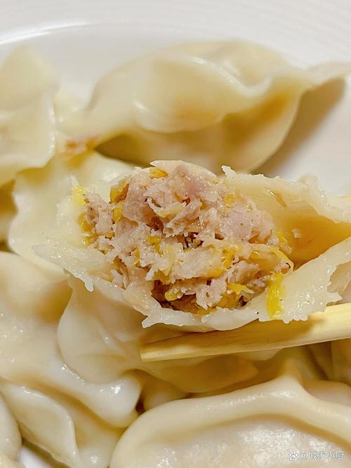 酸菜海鲜馅饺子的做法-图1 酸菜海鲜馅饺子的做法-图1