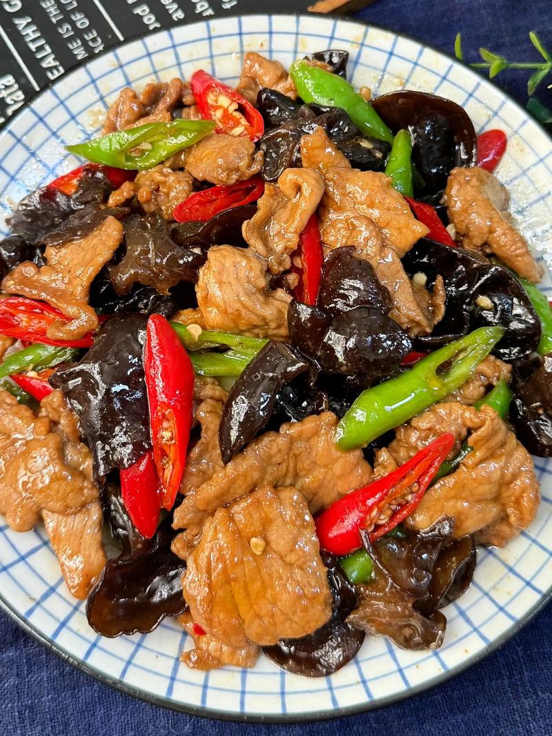 肉炒木耳的做法大全家常-图1 肉炒木耳的做法大全家常-图1